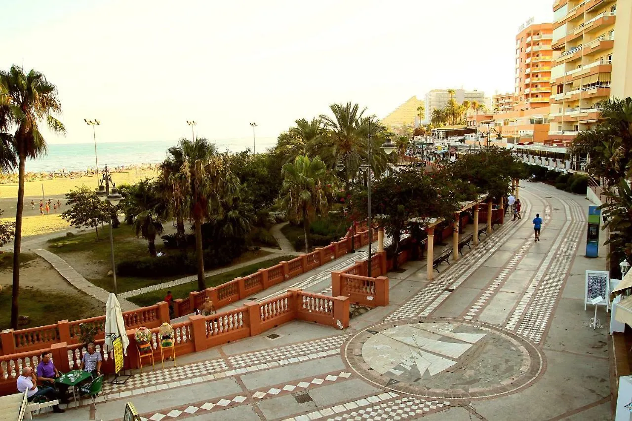 Holiday Home Villa Maria Luz بينالماذينا إسبانيا