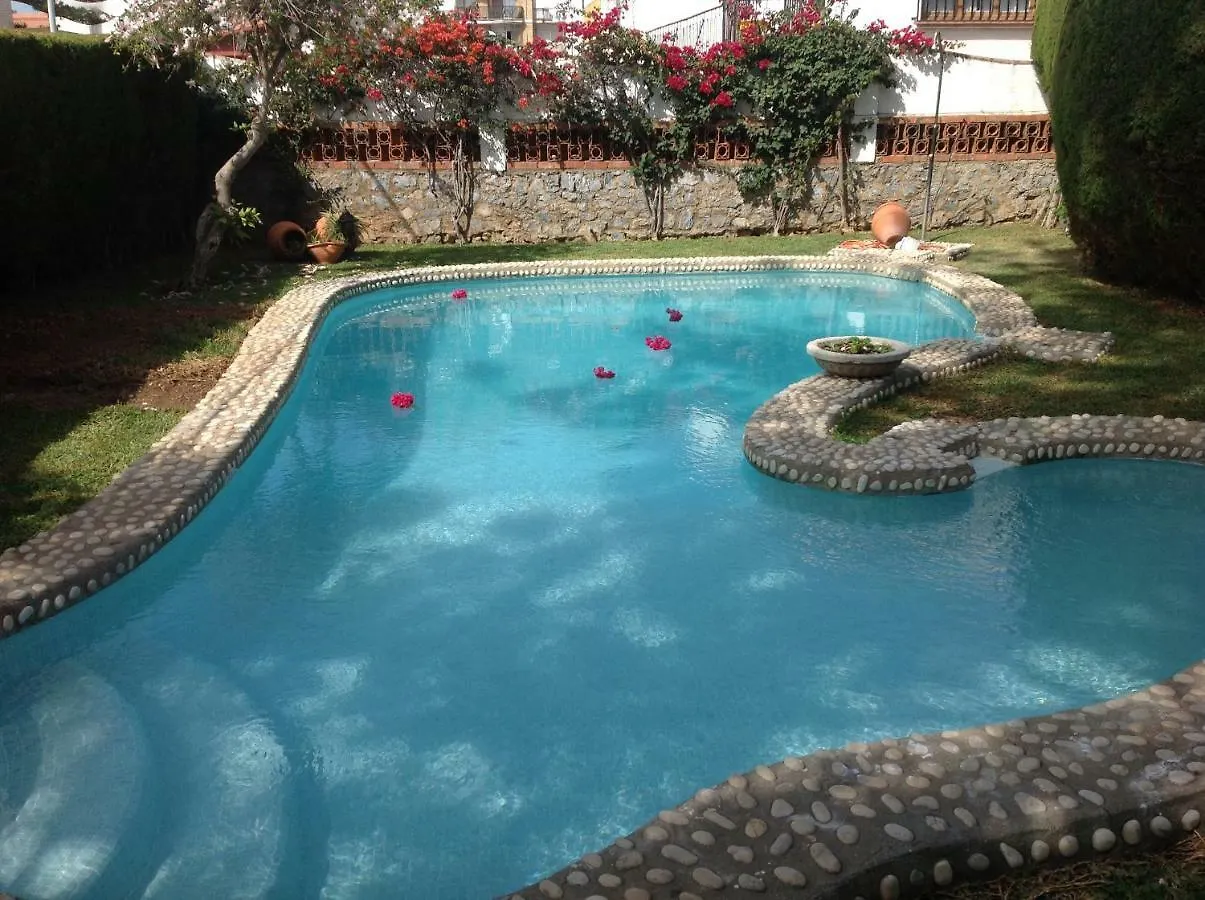 Holiday Home Villa Maria Luz بينالماذينا